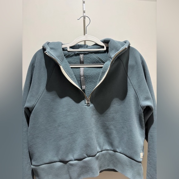 Vuori Restore Half Zip Hoodie~ size M - Picture 5 of 9